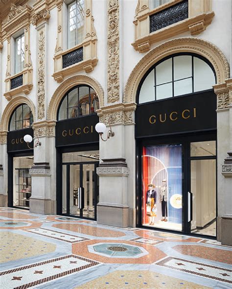 negozio gucci aversa|negozi Gucci oggi.